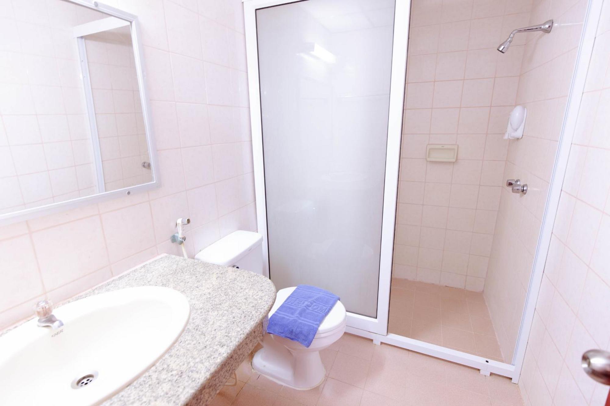 Chumphon Palace Hotel Екстериор снимка