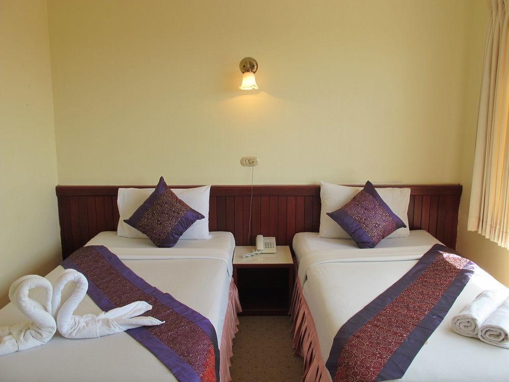 Chumphon Palace Hotel Екстериор снимка