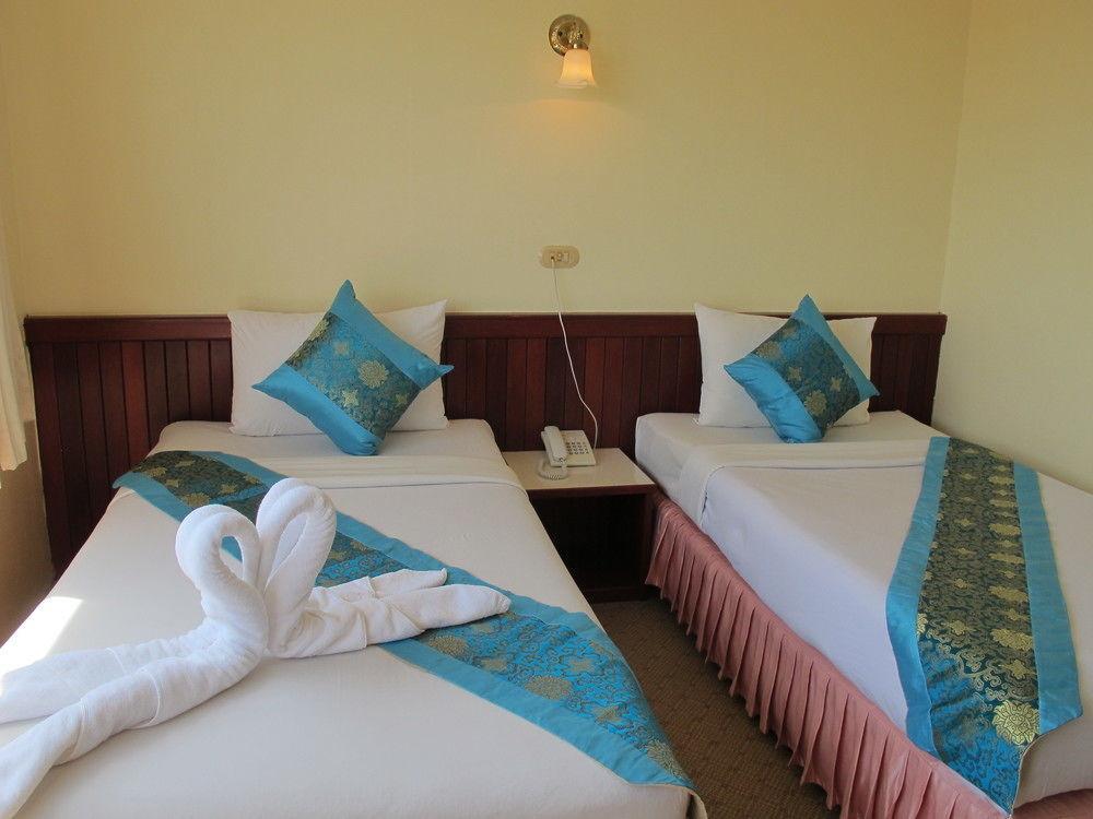 Chumphon Palace Hotel Екстериор снимка